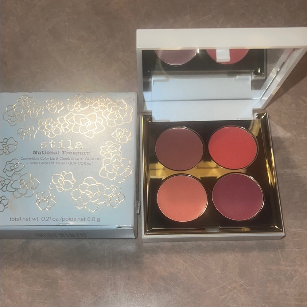 Stila Convertible Color Quad - National Treasure- new